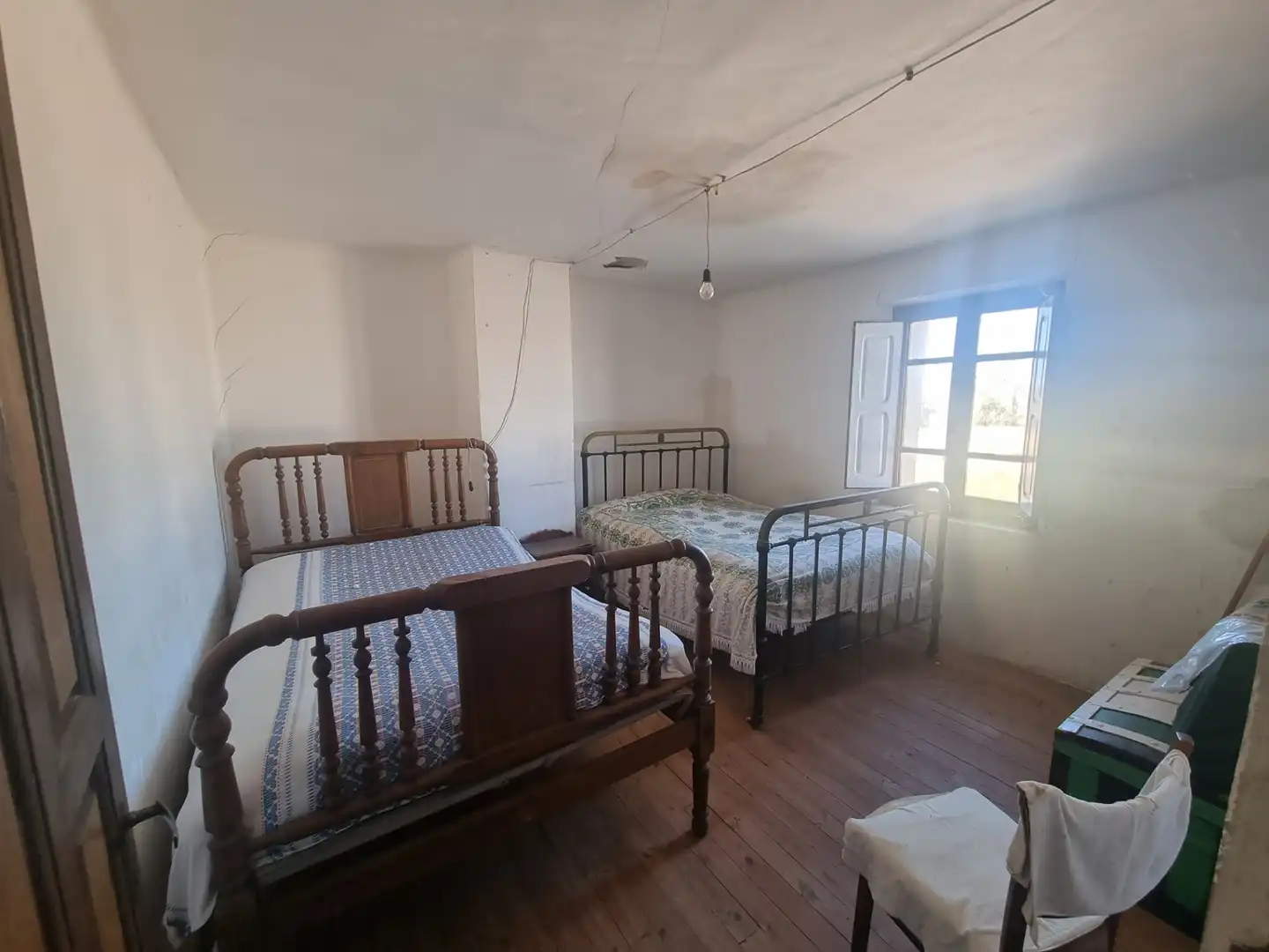 Bedroom of Houses for sale in Villangómez, Burgos