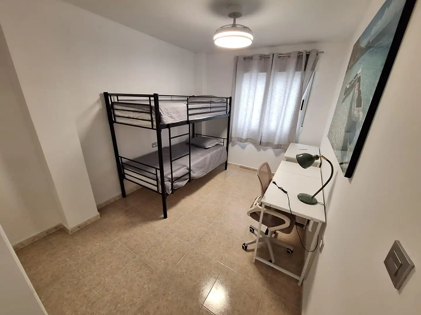 Bedroom of Apartments for rent in Torrevieja  with Air Conditioner and Balcony