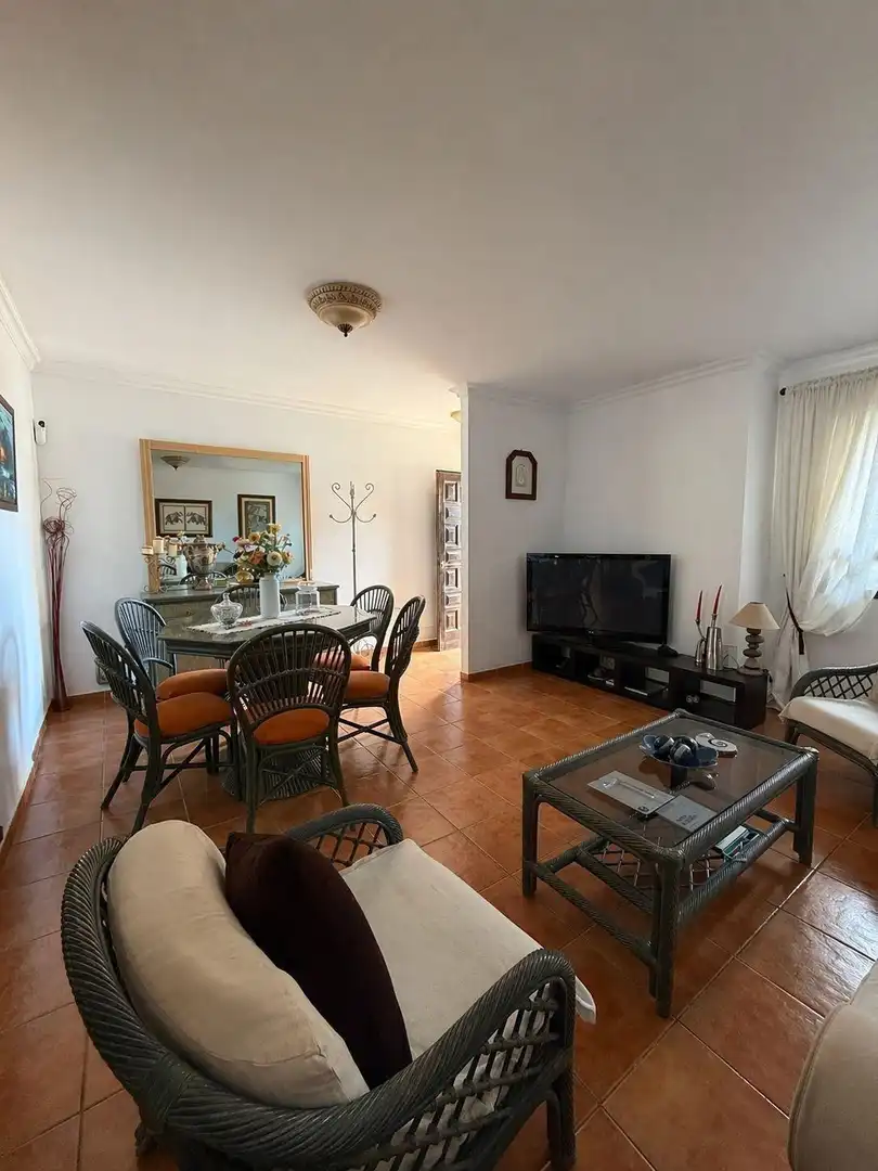 Sala d'estar de Casa adosada en venda en Candelaria amb Terrassa, Traster i Moblat