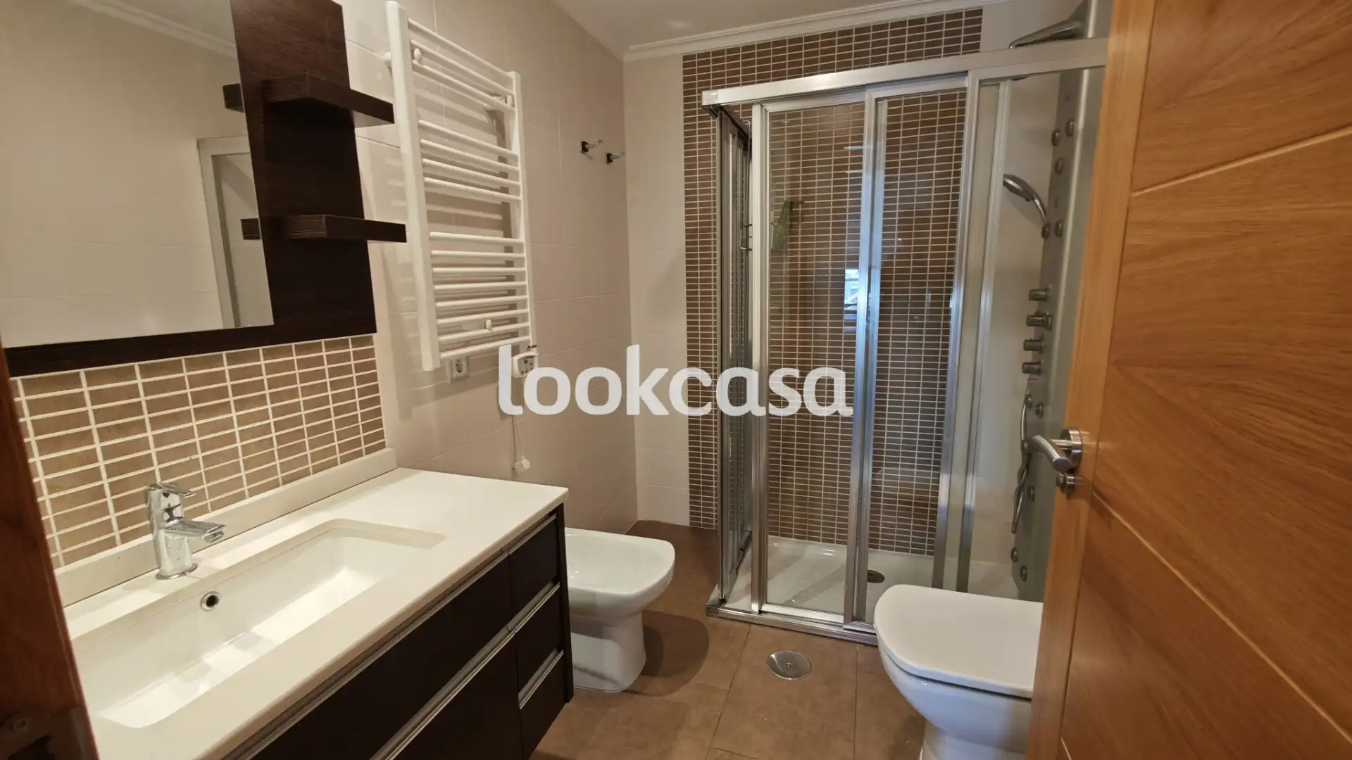 Baño de Ático en venta en Sanxenxo con Aire acondicionado, Calefacción y Parquet