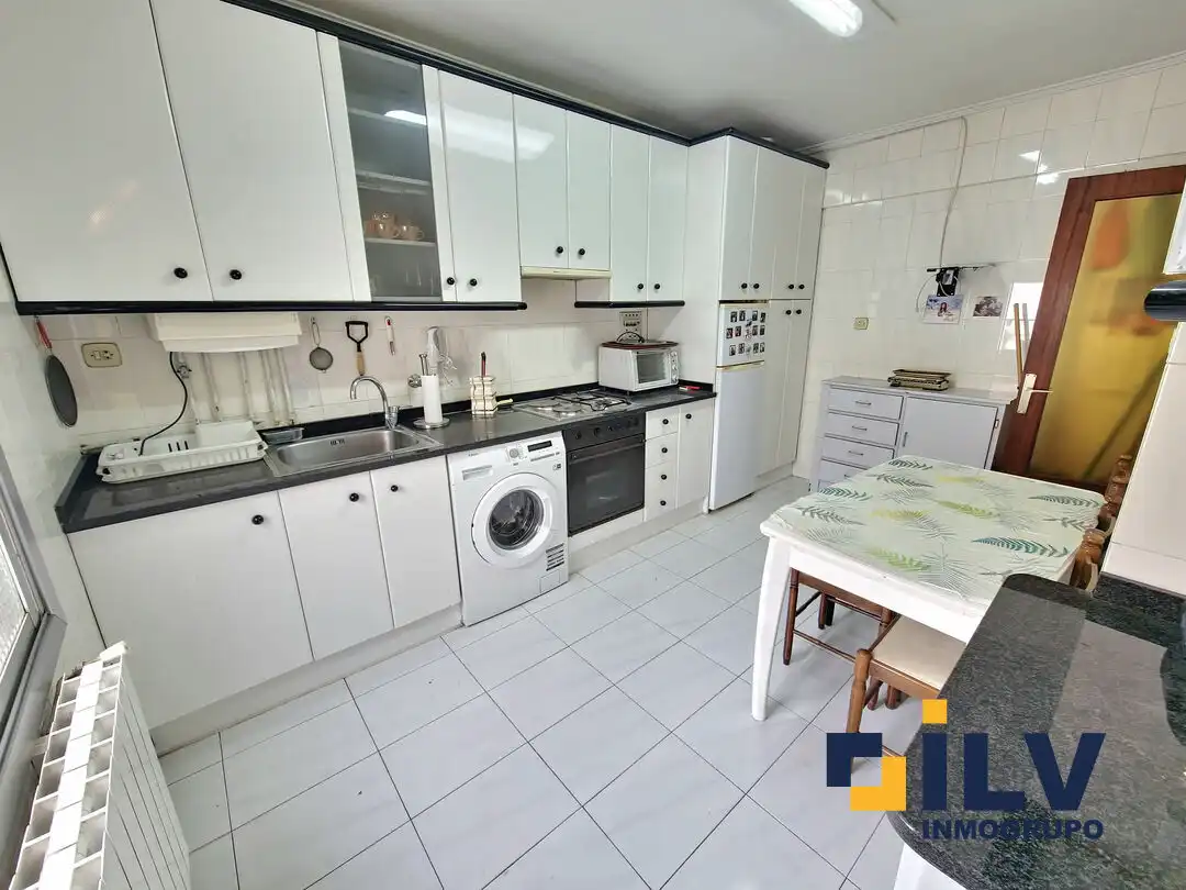 Kitchen of Flat for sale in Bilbao   with Heating, Terrace and Storage room