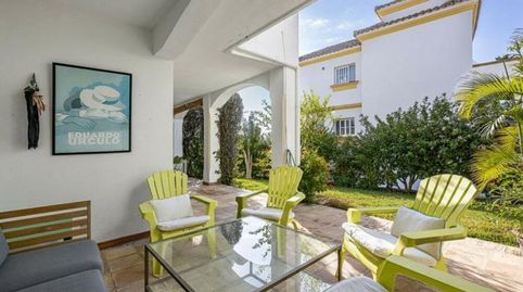 Foto 4 de Casa adosada en venda a Sotoserena, Estepona