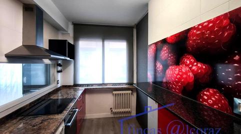 Foto 3 de Piso en venta en Perpetuo Socorro, Huesca