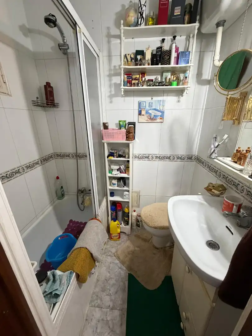 Bathroom of Houses for sale in Valladolid  with Heating