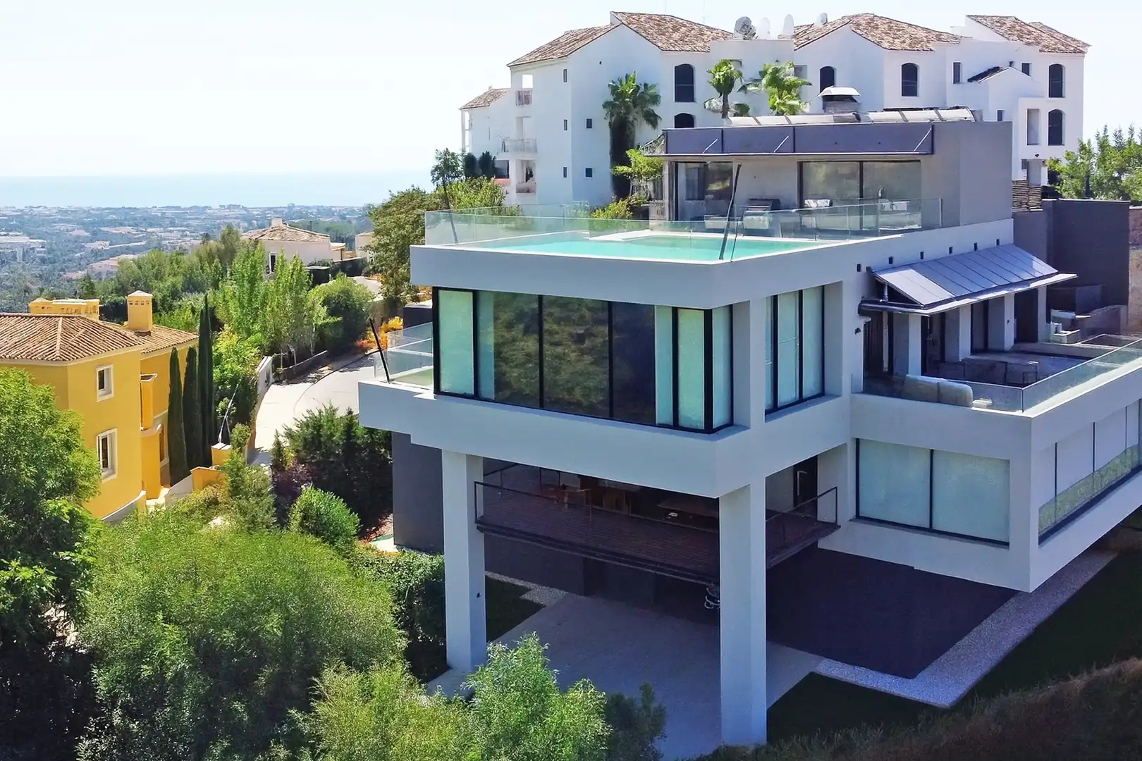 Vista exterior de Casa o chalet en venta en Benahavís con Aire acondicionado, Calefacción y Jardín privado
