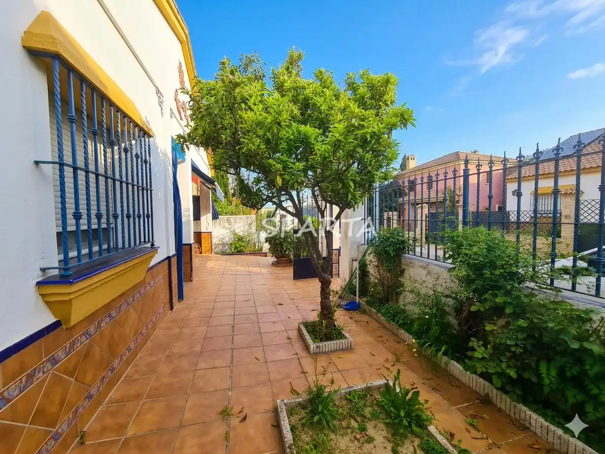 Casa o xalet en venda a Calle Manuel Altolaguirre, Valencina de la Concepción