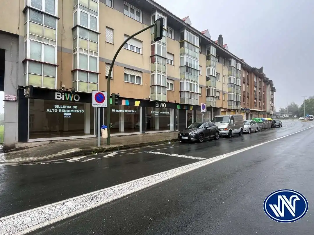 Premises for rent in Calle Eduardo García, Peñacastillo - Nueva Montaña