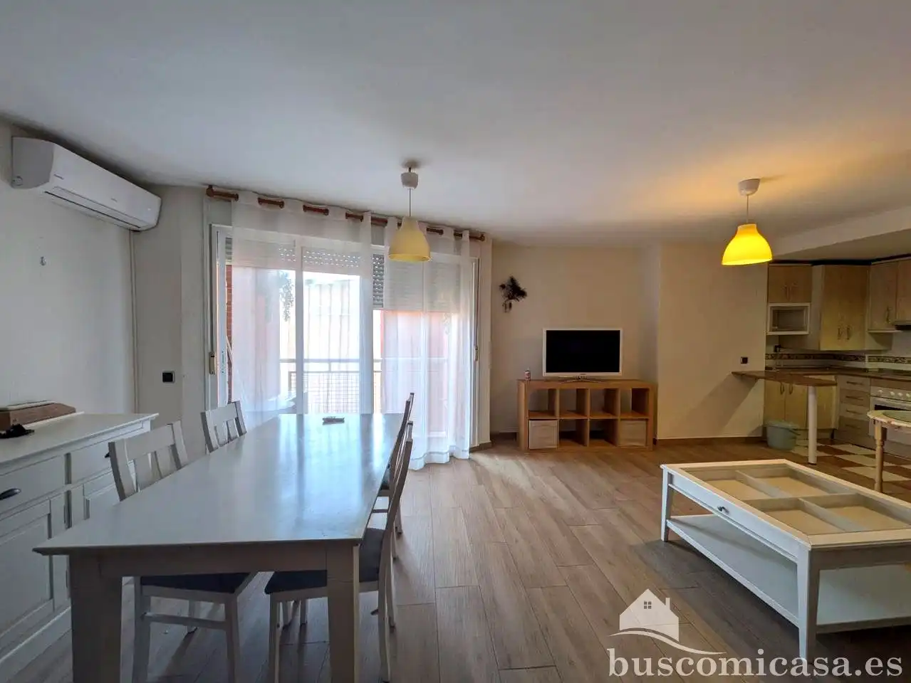 Living room of Flat for rent in Linares  with Air Conditioner, Parquet flooring and Furnished