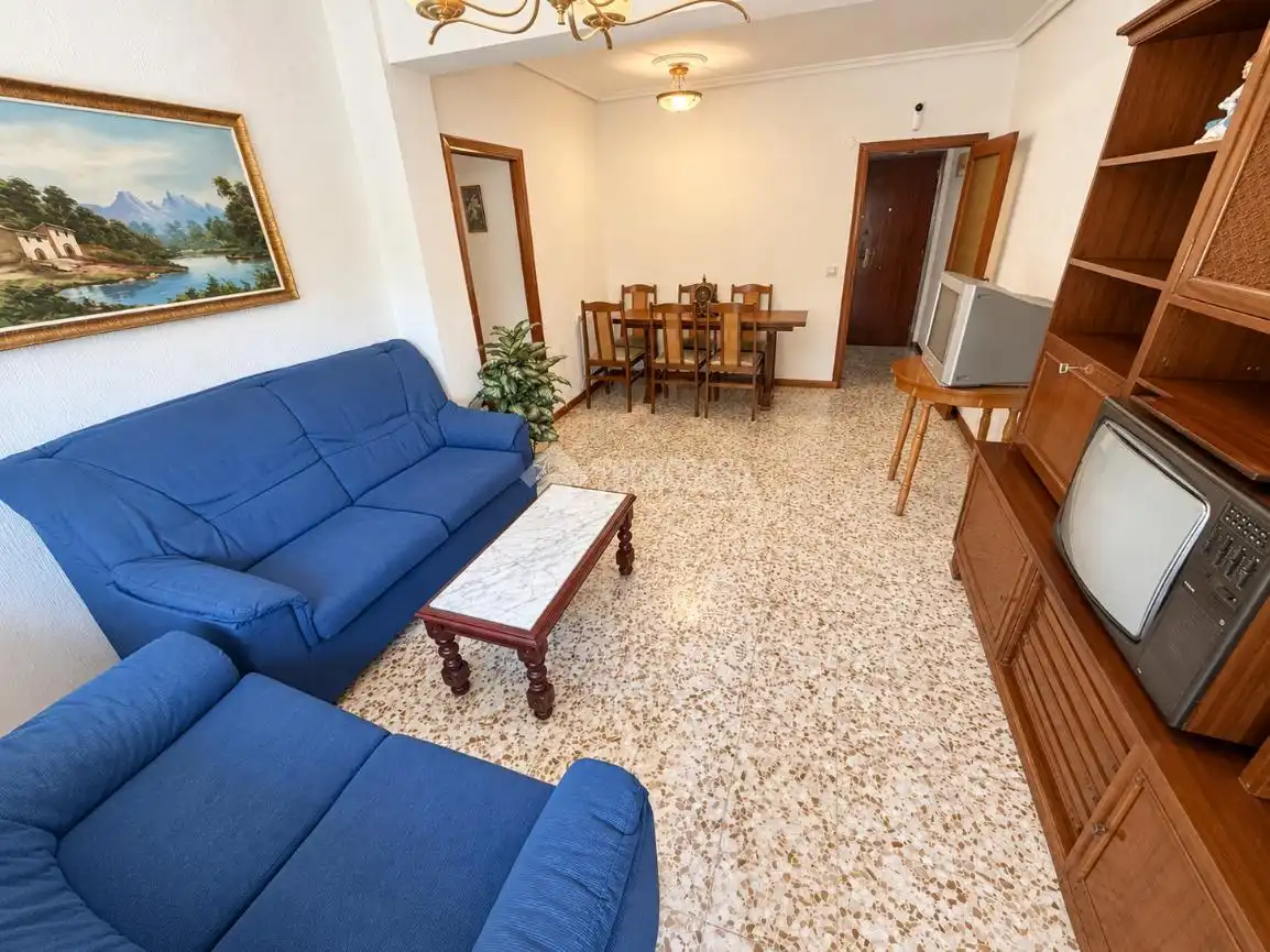 Piso con ascensor en venta en Zarzaquemada, imagen 2