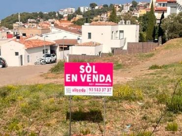 Terreno residencial en venta en Carrer les Esplanes 3P