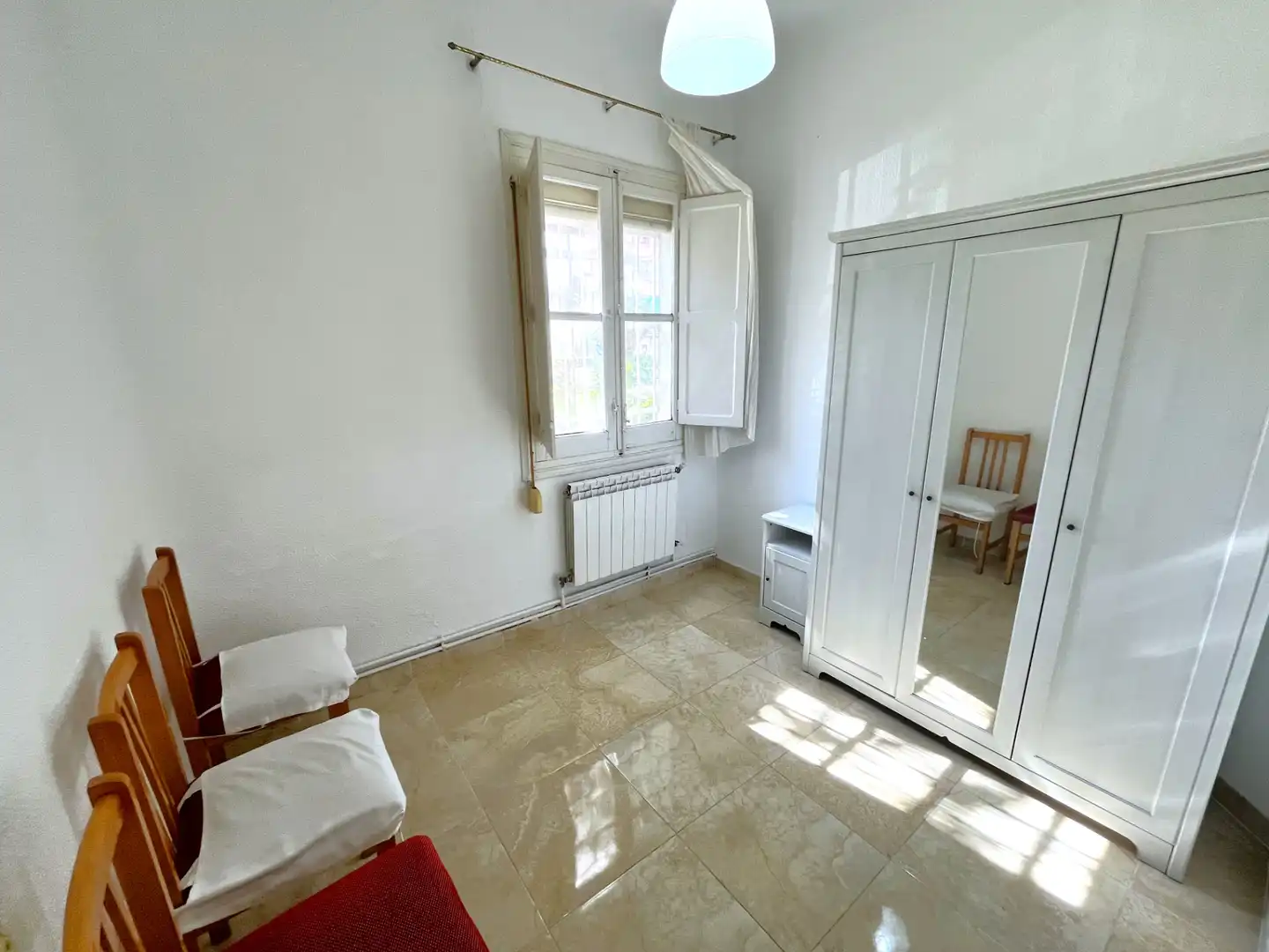 Habitación de Piso en venta en Madrid con Calefacción, Amueblado y Alarma