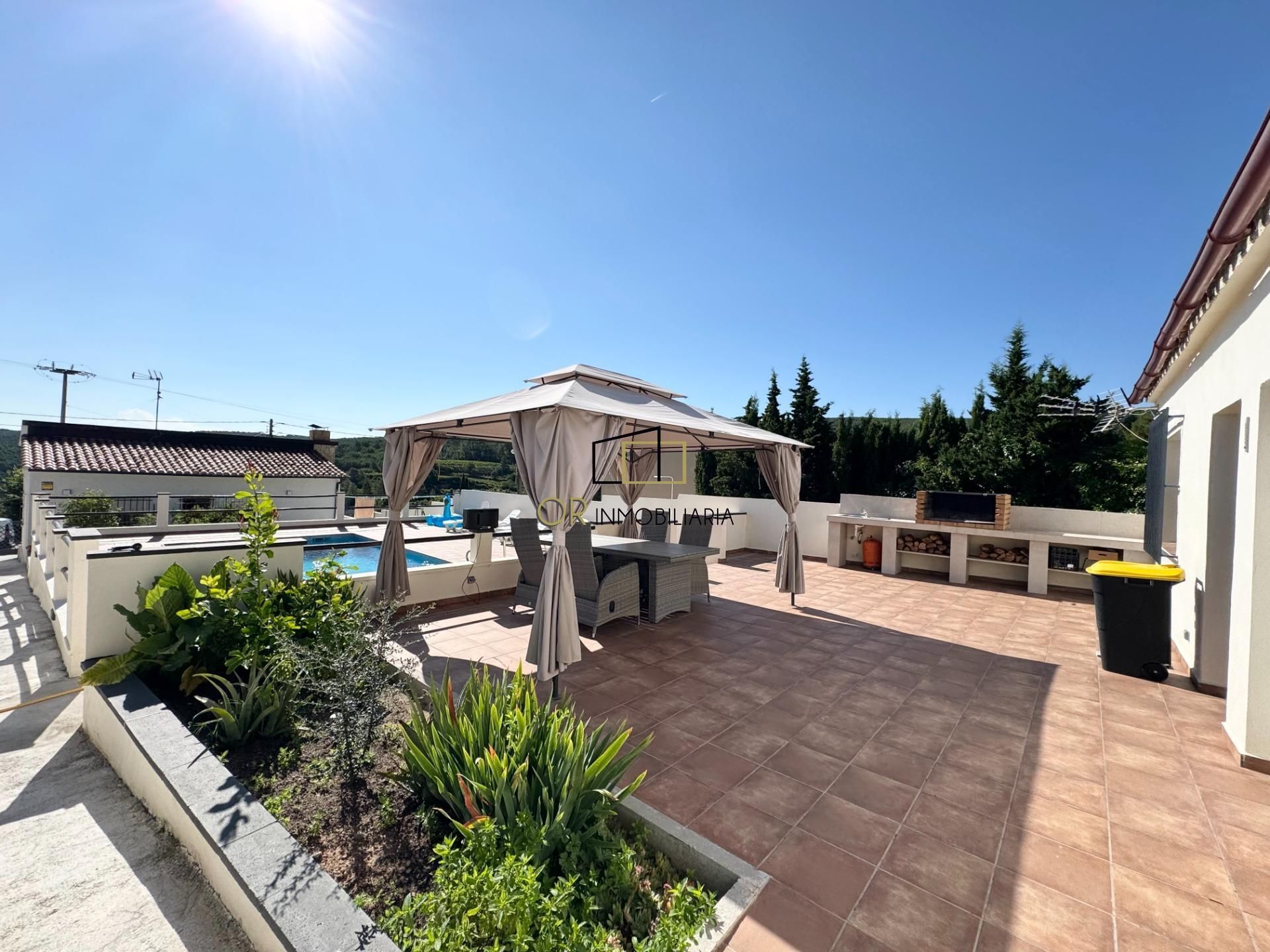 Terrace of House or chalet for sale in Pontons  with Heating, Private garden and Terrace