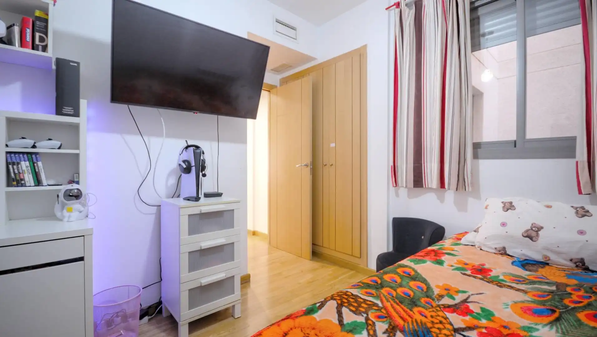 Bedroom of Flat for sale in Elche / Elx  with Air Conditioner, Parquet flooring and Jacuzzi