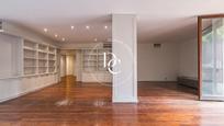 Flat for sale in  Barcelona Capital  with Air Conditioner, Heating and Private garden