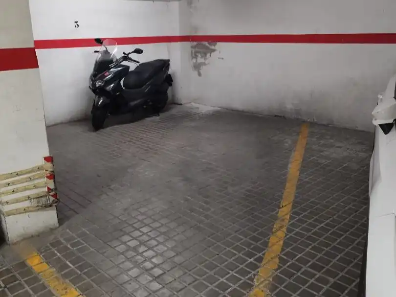 Parkplatz von Garage zum Verkauf in  Madrid Capital