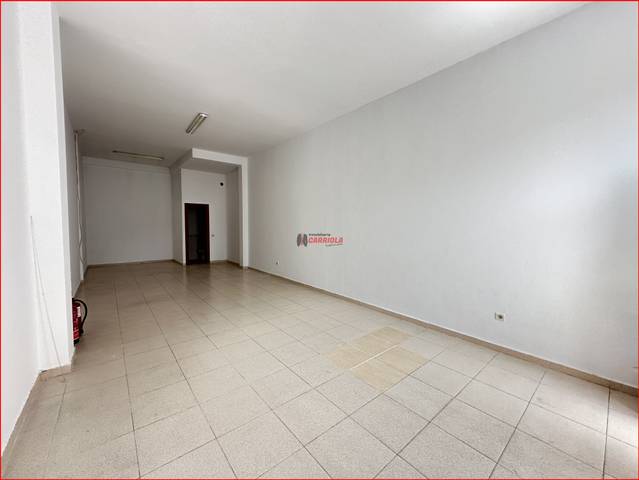 Local comercial en Alquiler en La Torre de Esteban Hambrán
