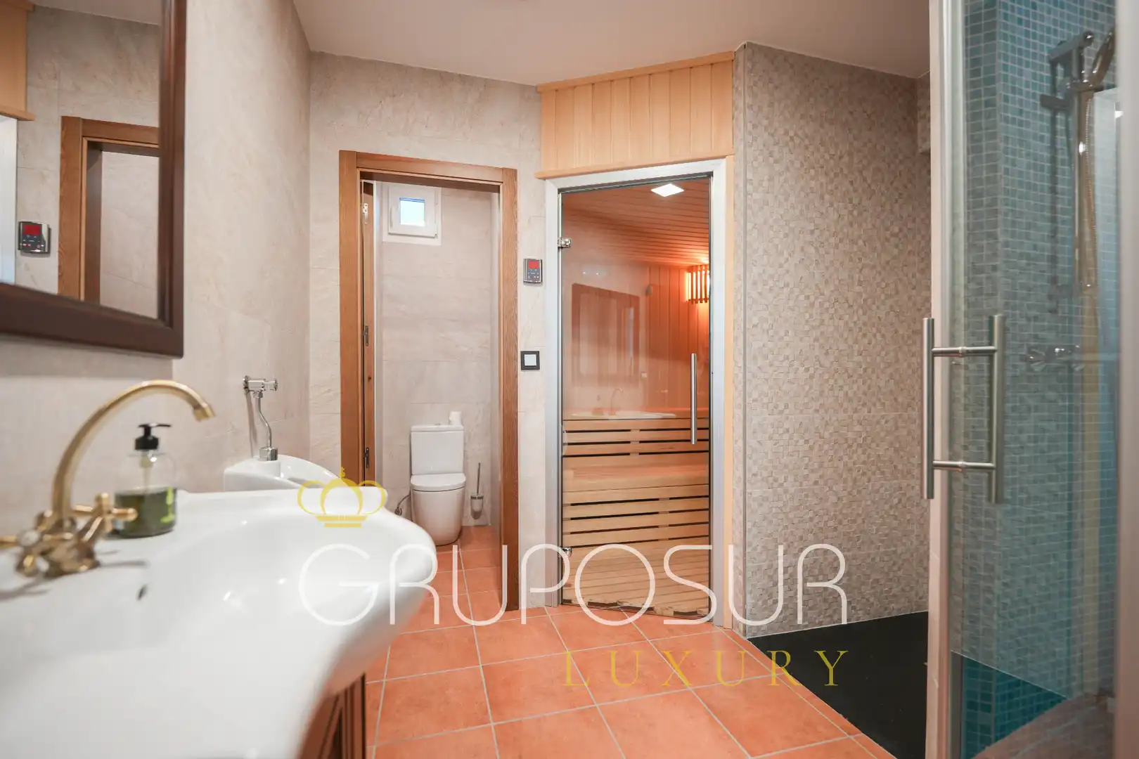 Baño de Casa o chalet en venta en Valladolid con Aire acondicionado, Calefacción y Jardín privado