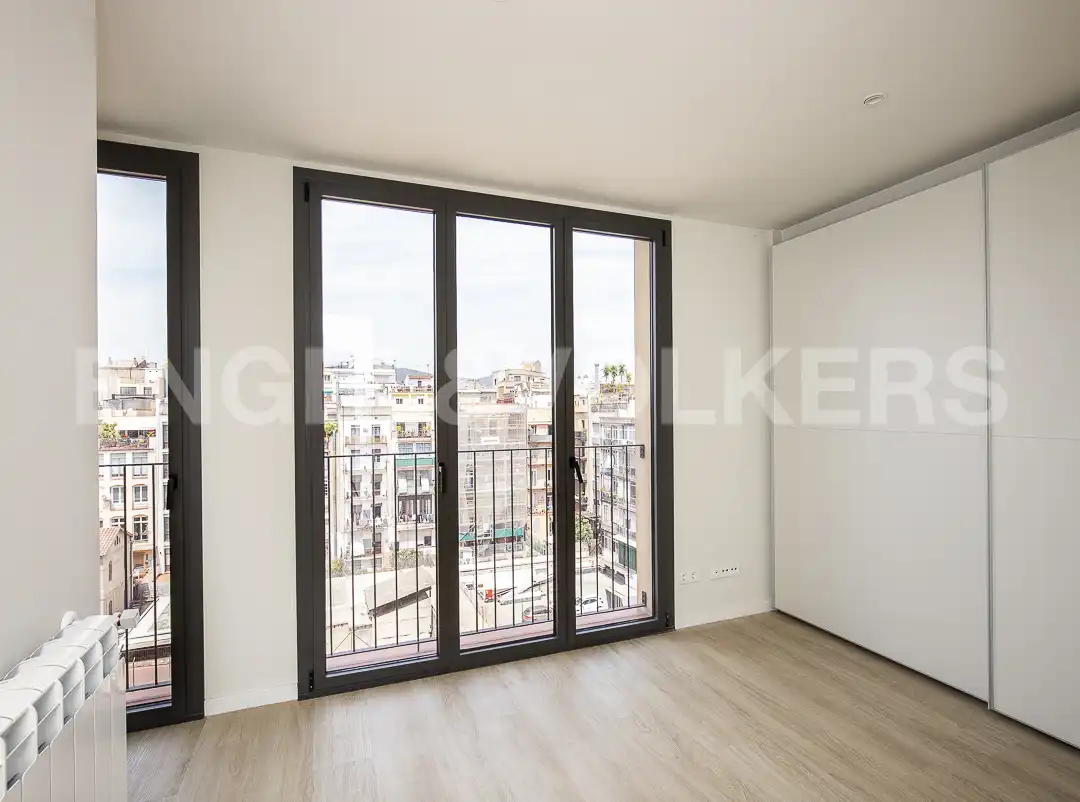 Schlafzimmer von Maisonette zum Verkauf in Barcelona mit Klimaanlage, Heizung und Parkett