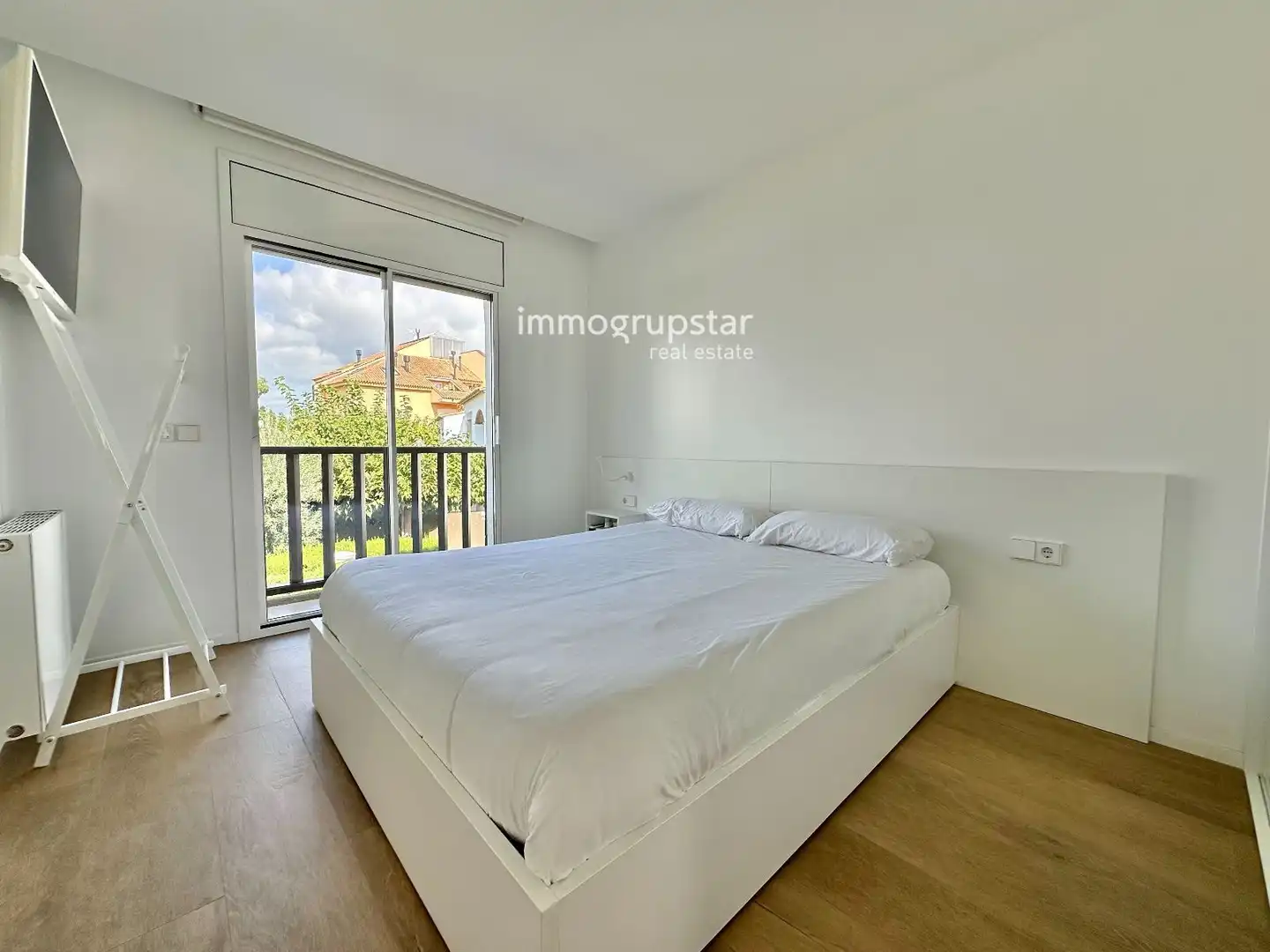 Habitación de Casa adosada en venta en Torre Valentina - Mas Vilar de La Mutxada - Treumal