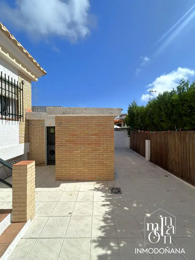 Exterior view of Houses for sale in Almonte  with Air Conditioner, Heating and Private garden