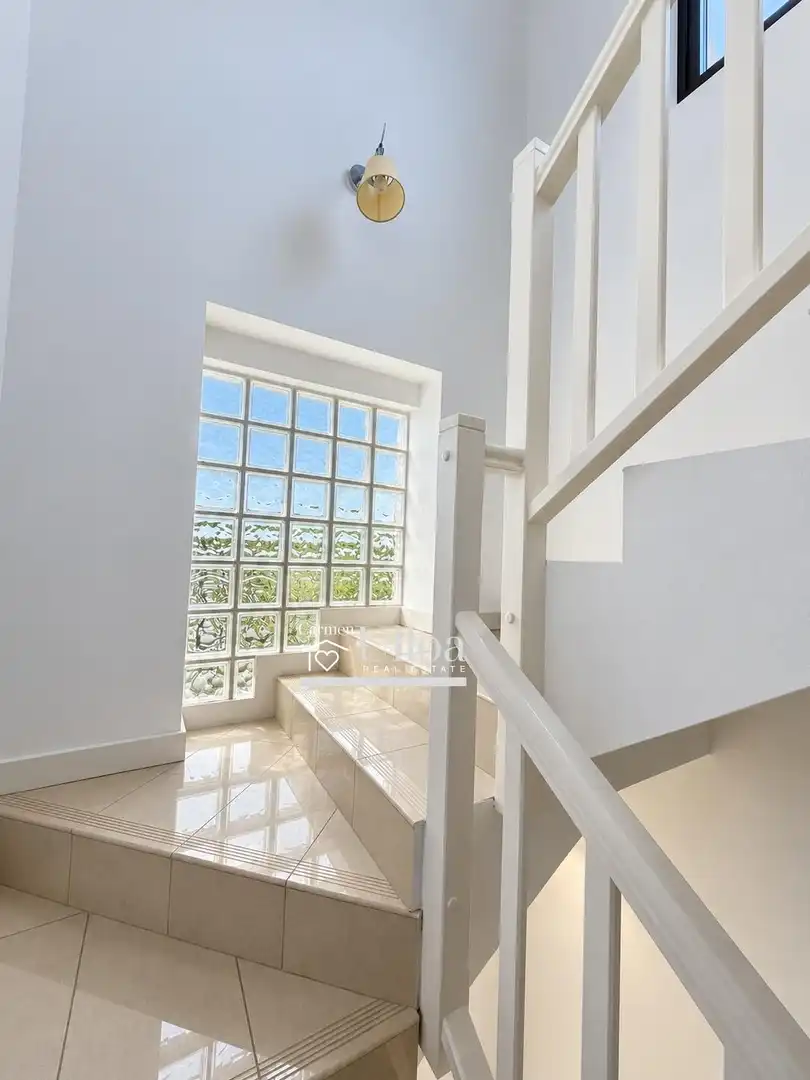 Casa o chalet en venta en Alicante / Alacant con Aire acondicionado, Calefacción y Jardín privado