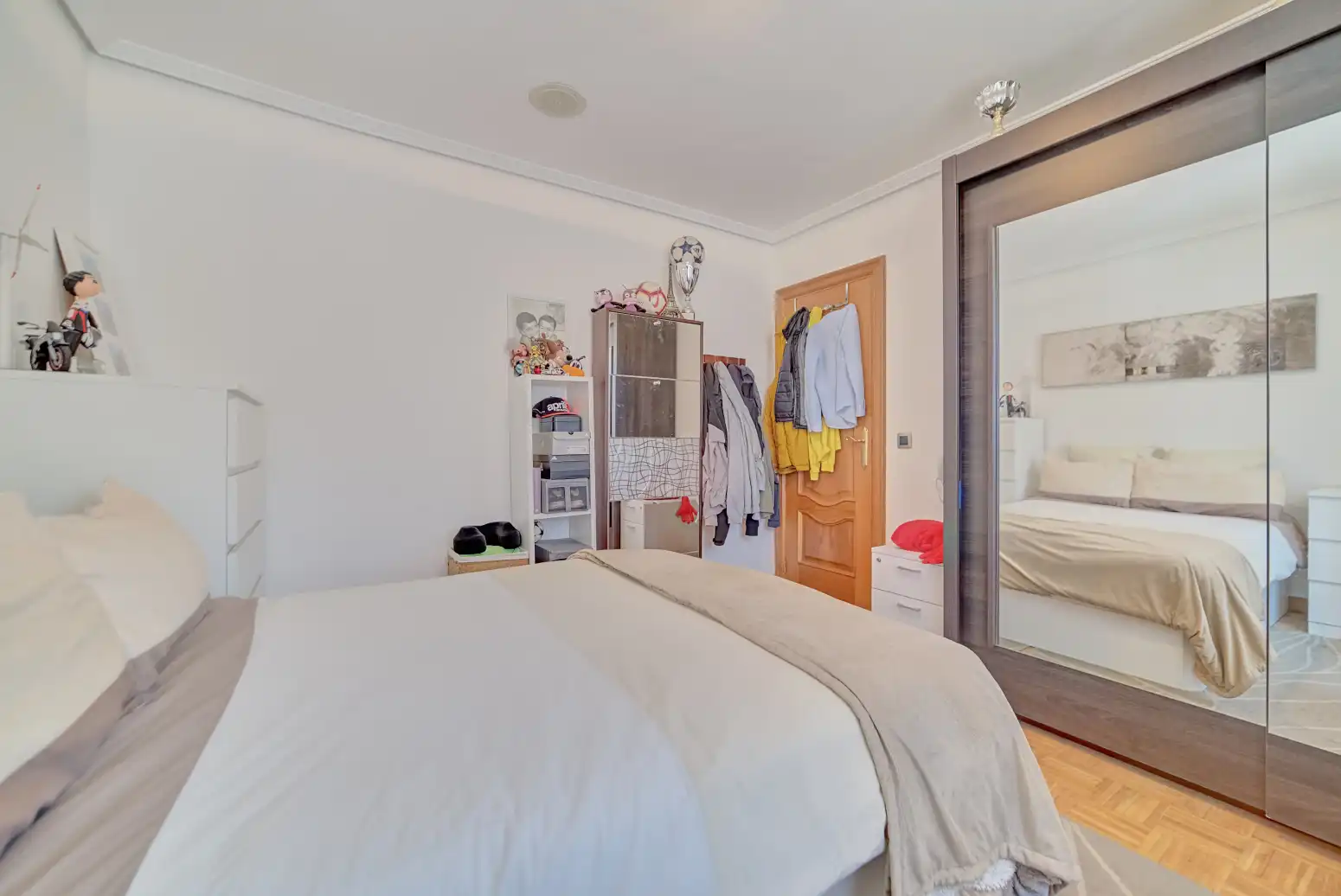 Habitación de Casa adosada en venta en Ezcabarte con Calefacción, Jardín privado y Parquet