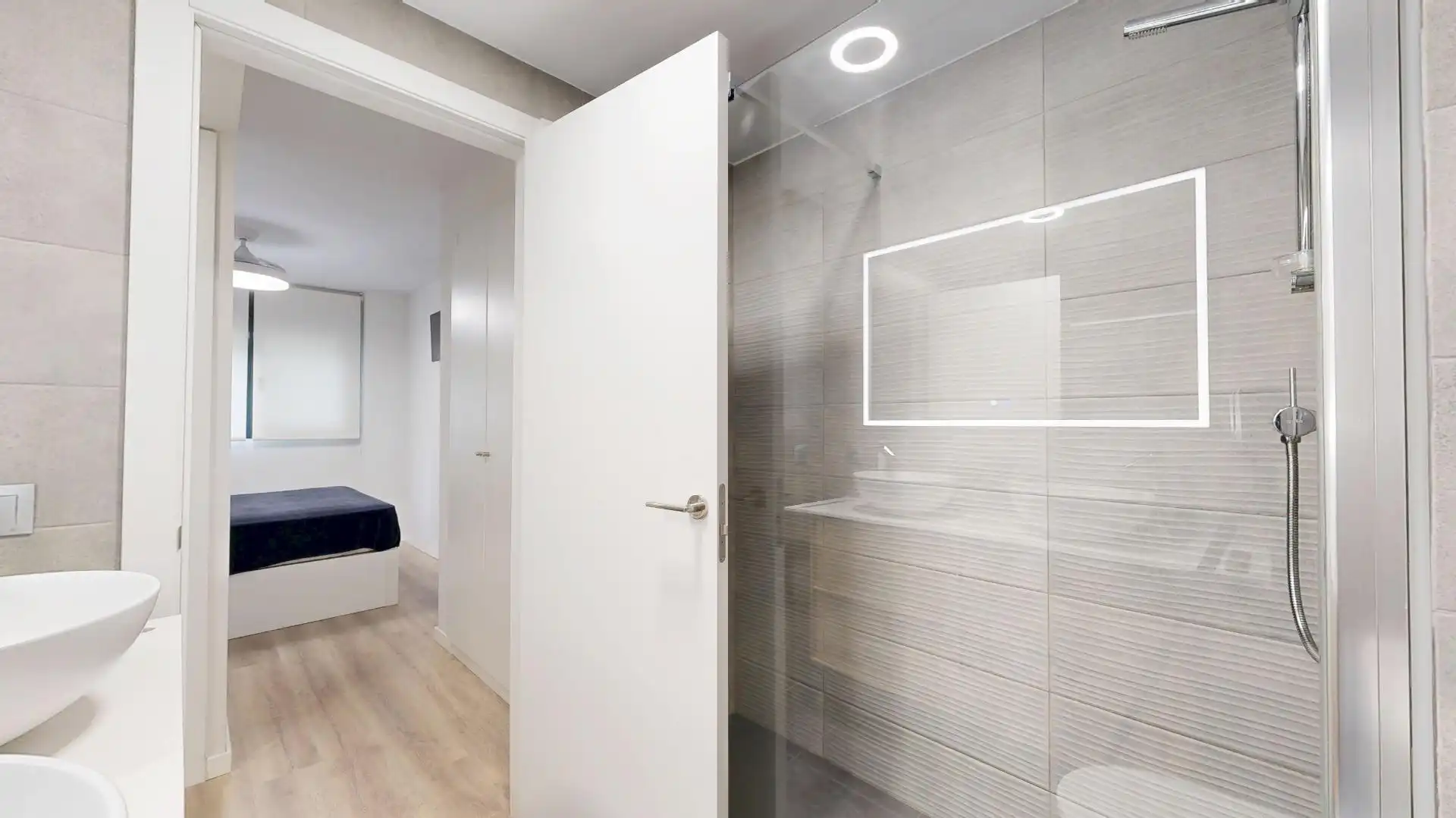 Bathroom of Flat for sale in Benicalap