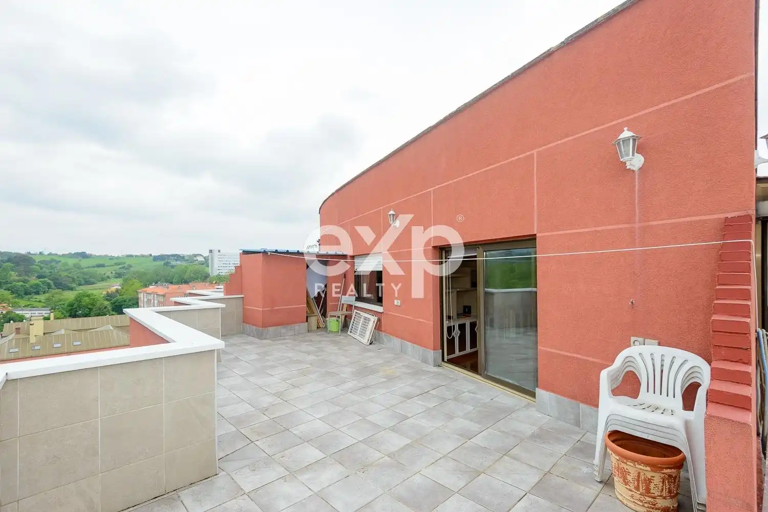Exterior view of Flat for sale in Avilés  with Heating, Terrace and Furnished