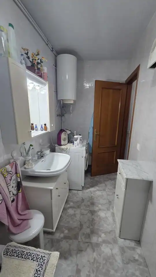 Bathroom of Houses for sale in El Hito   with Heating and Furnished