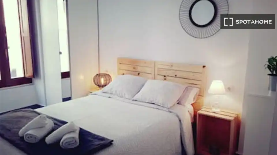 Habitación de Piso de alquiler en Valencia con Aire acondicionado, Calefacción y Amueblado