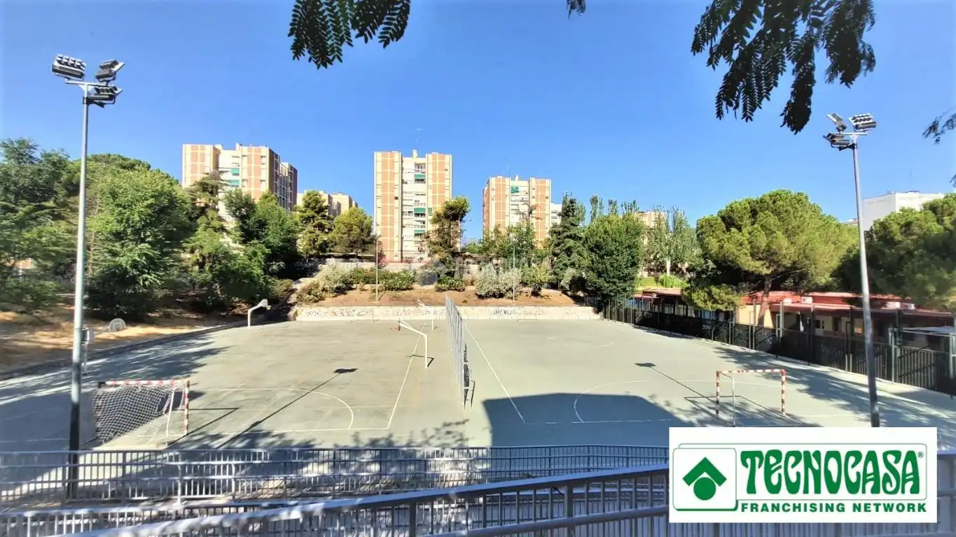 Vista exterior de Pis en venda en Madrid