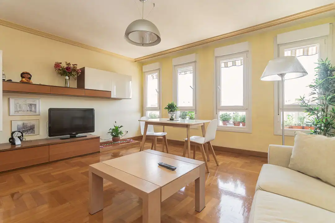Sala d'estar de Pis en venda en  Pamplona / Iruña amb Calefacció i Traster
