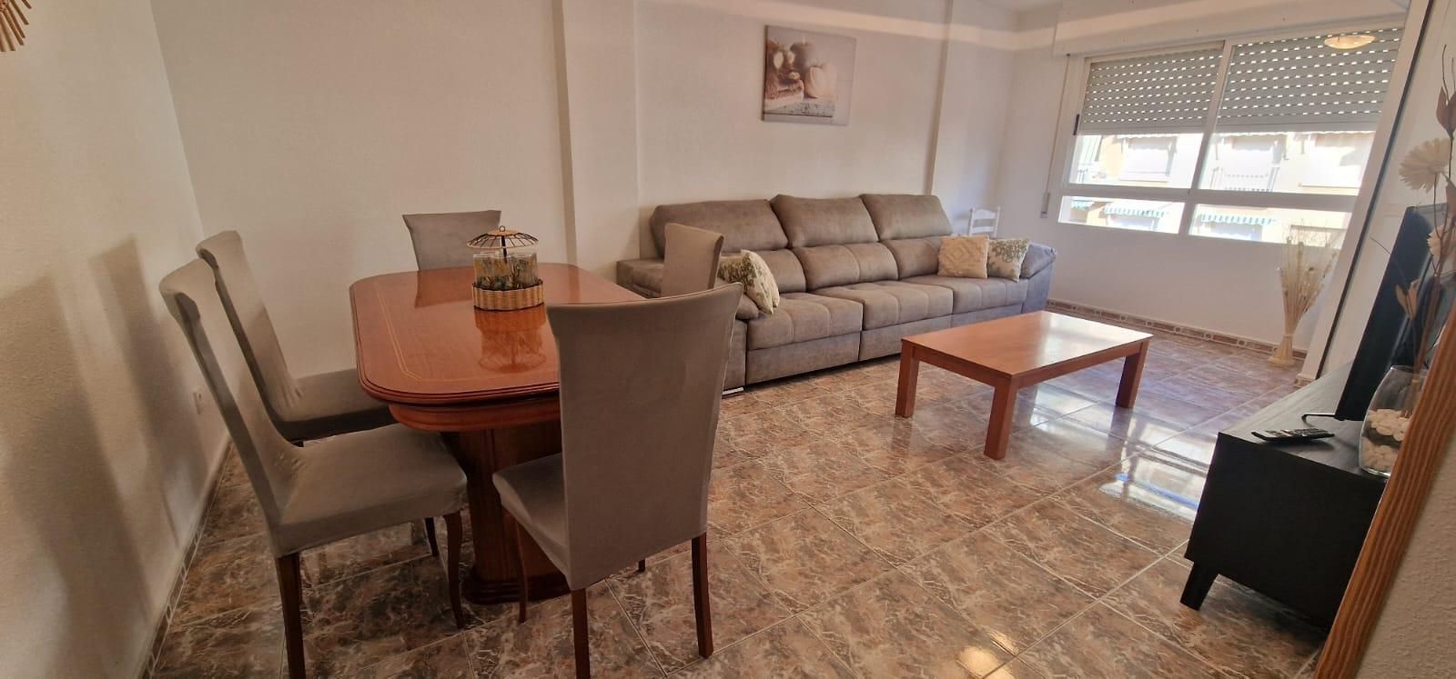 Sala d'estar de Pis de lloguer en Águilas amb Aire condicionat i Balcó