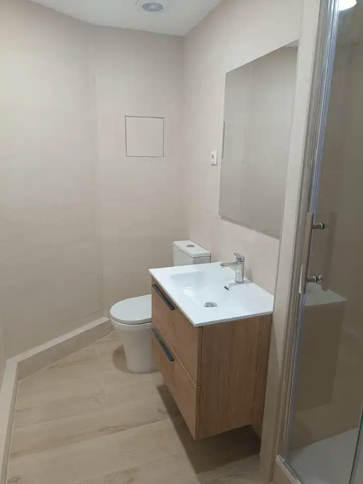 Bany de Pis en venda en Zaragoza amb Calefacció i Terrassa