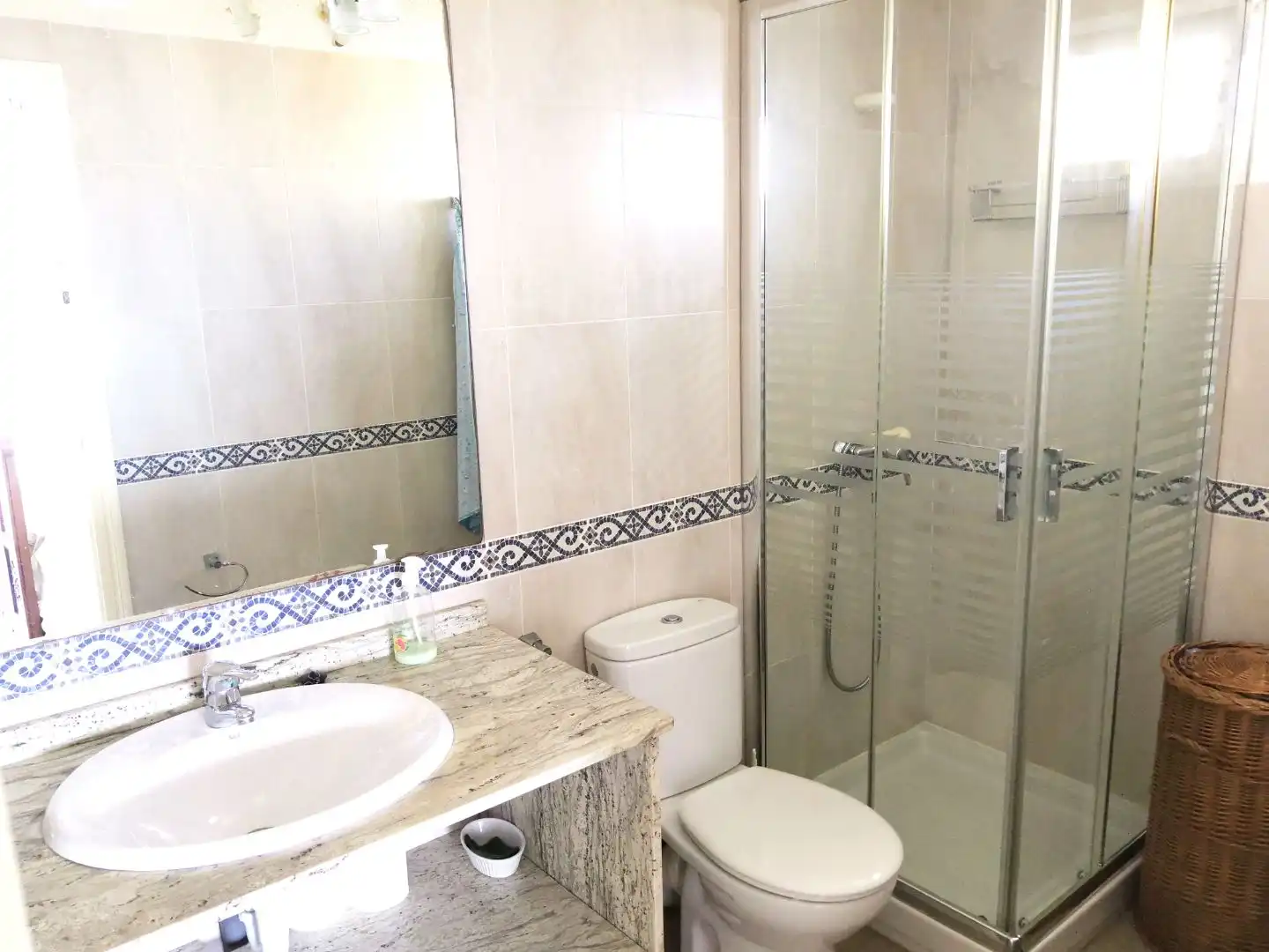 Baño de Piso de alquiler en Águilas con Terraza, Amueblado y Horno