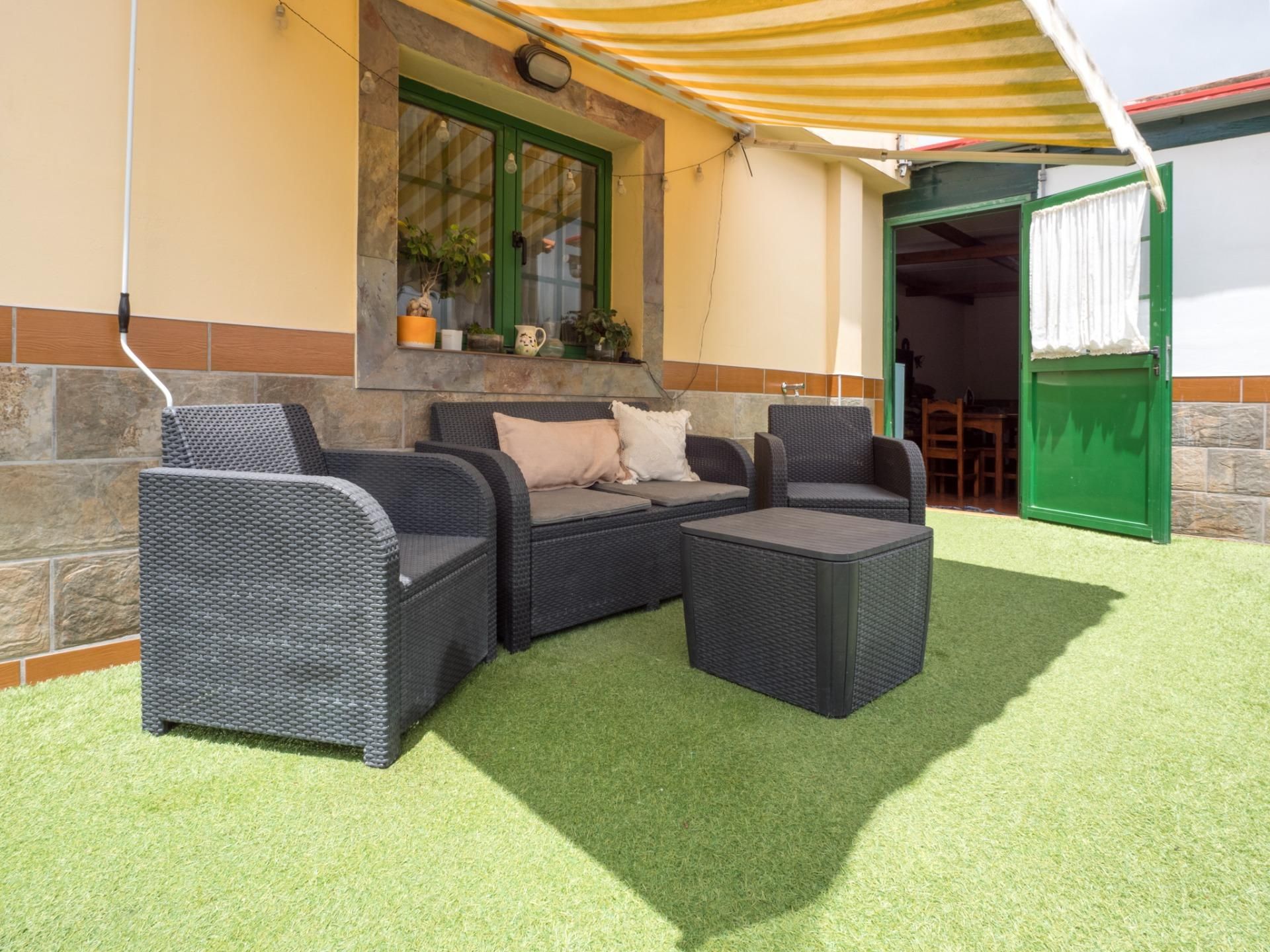 Terrace of House or chalet for sale in Teror  with Air Conditioner, Heating and Private garden