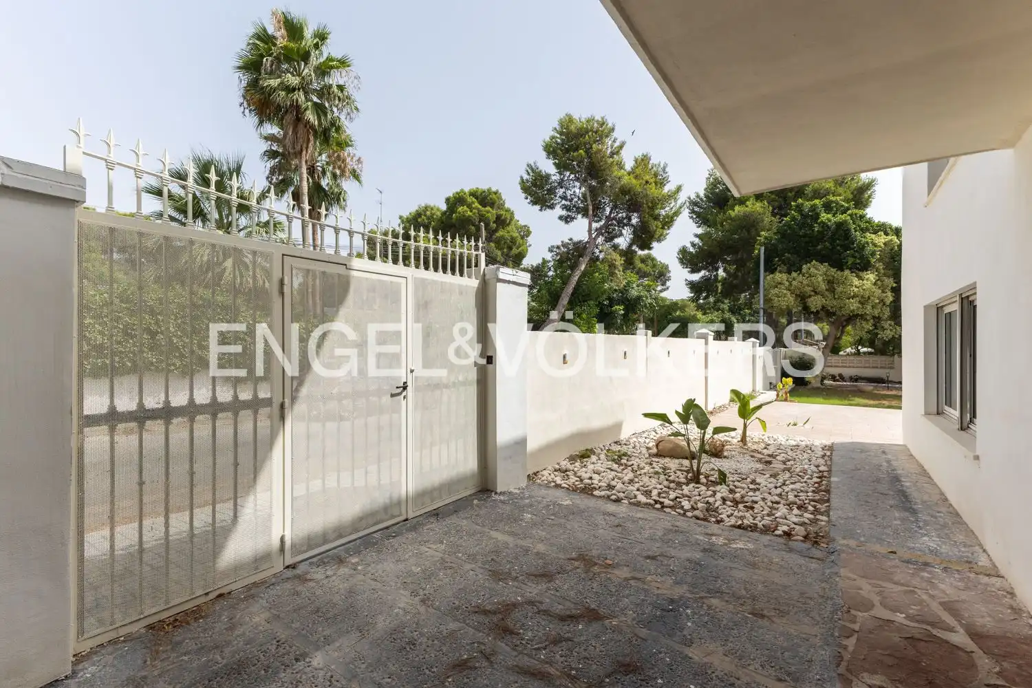 Vista exterior de Casa o chalet en venta en Paterna con Calefacción, Jardín privado y Terraza