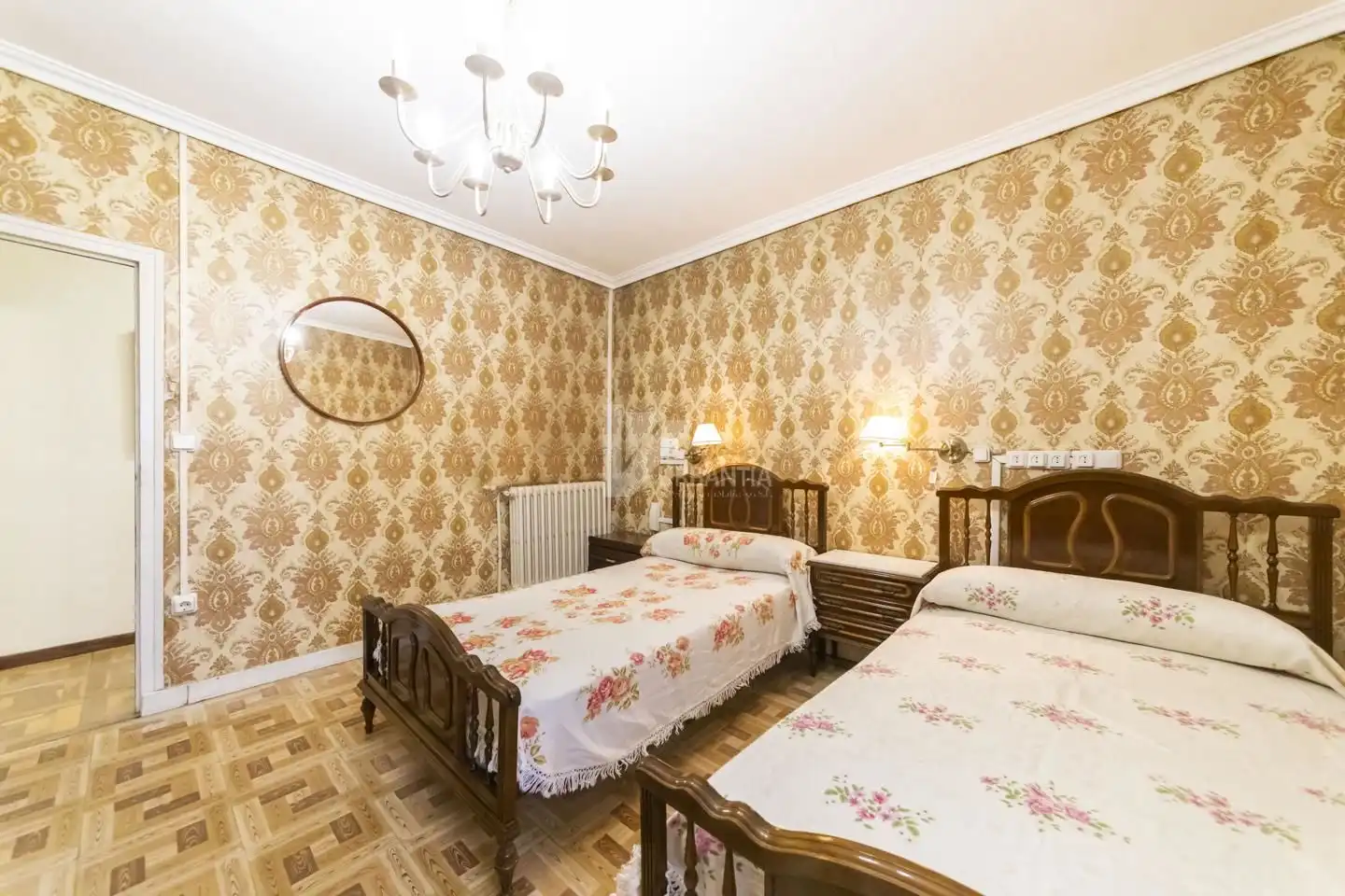 Bedroom of Houses for sale in Miranda de Arga  with Heating, Parquet flooring and Storage room