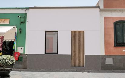 Vista exterior de Casa o xalet en venda en Candelaria amb Terrassa