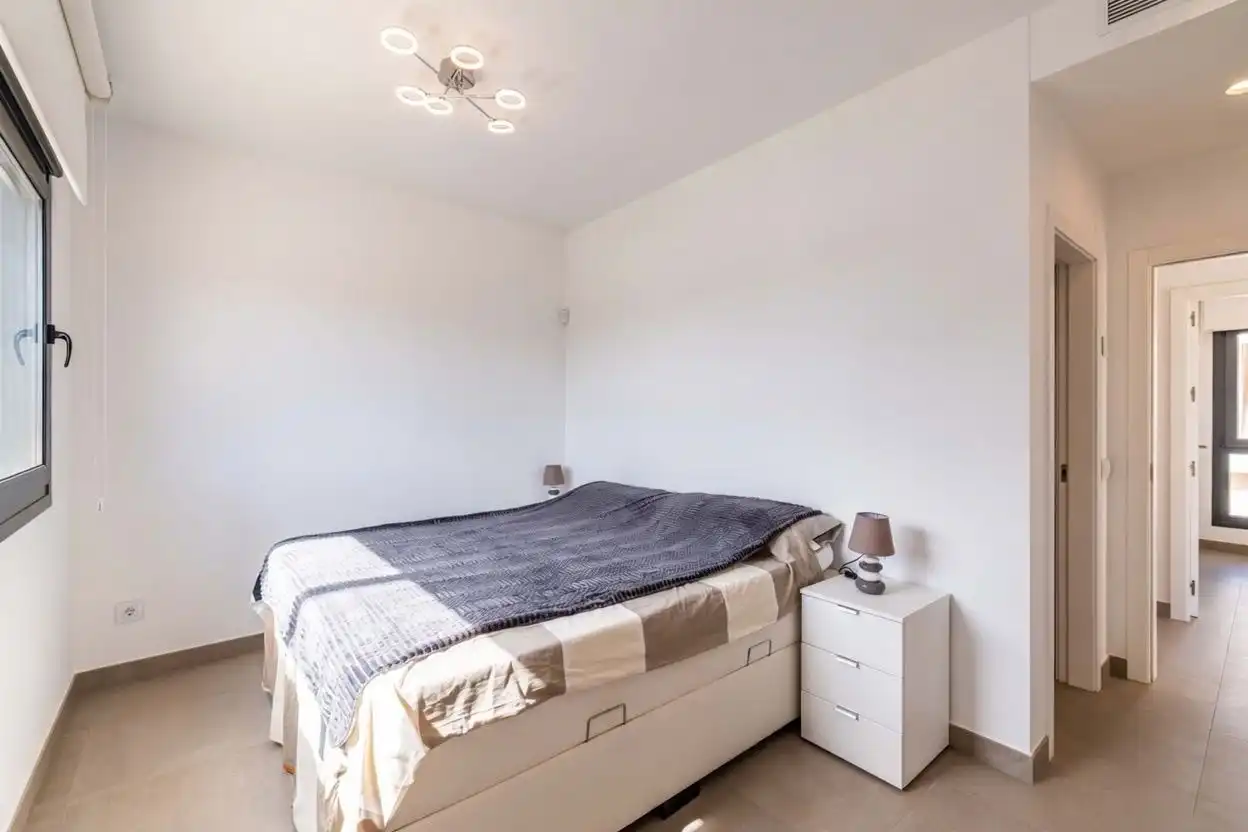 Habitación de Casa o chalet en venta en Pilar de la Horadada con Aire acondicionado, Calefacción y Jardín privado