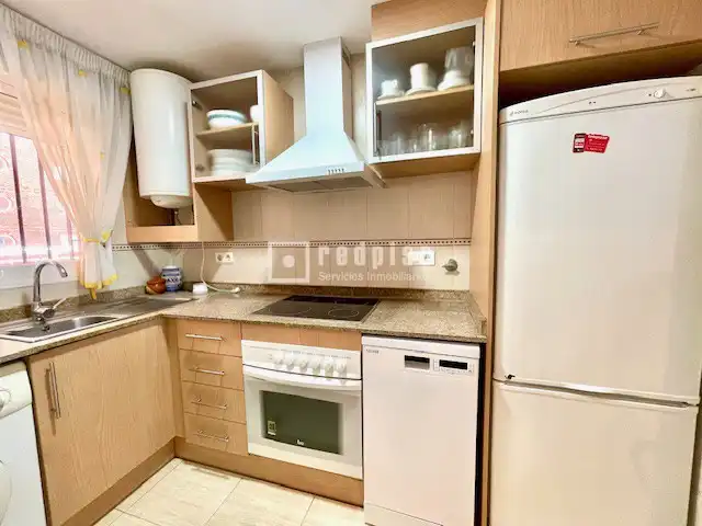 Cuina de Apartament en venda en Oropesa del Mar / Orpesa amb Aire condicionat, Jardí privat i Terrassa