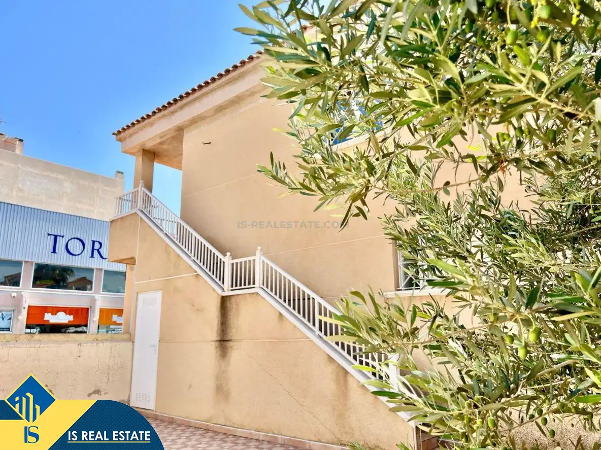 Bungalow with pool for sale in Centro, imagen 8