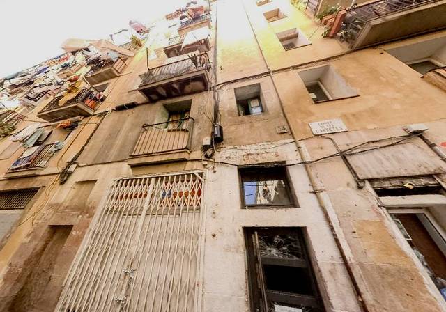 Piso en Venta en C/ Carretes en El Raval