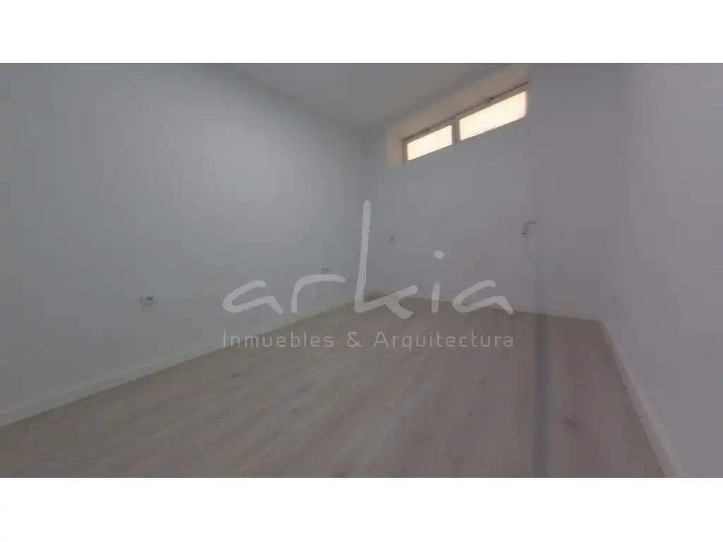 Habitación de Oficina en venta en Valencia