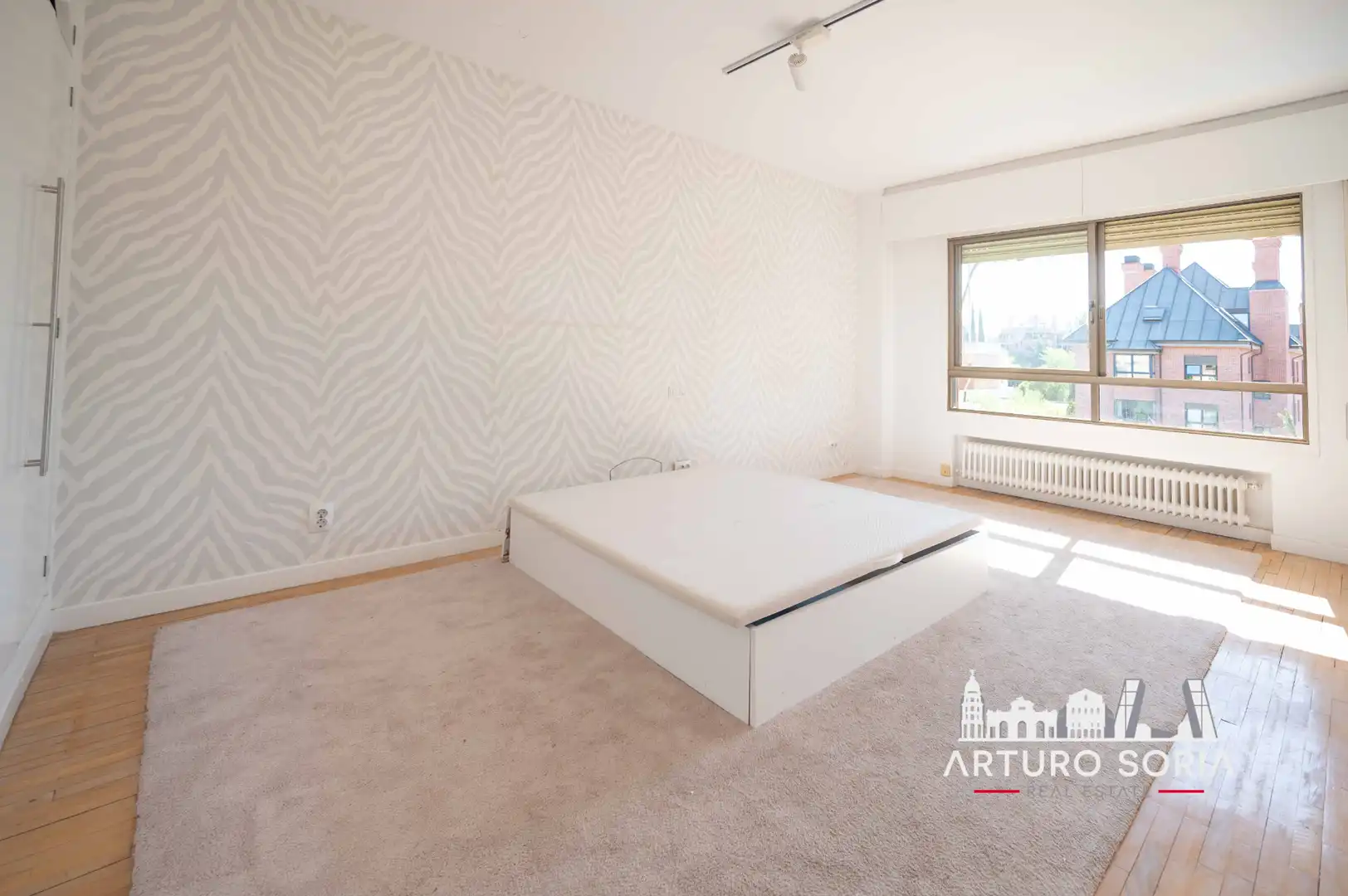 Dormitori de Dúplex en venda en Madrid amb Piscina comunitària