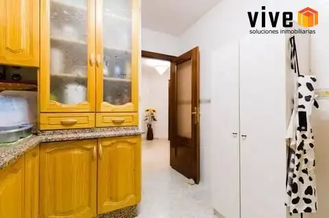 Dormitori de Pis en venda en Cádiz amb Aire condicionat, Calefacció i Moblat