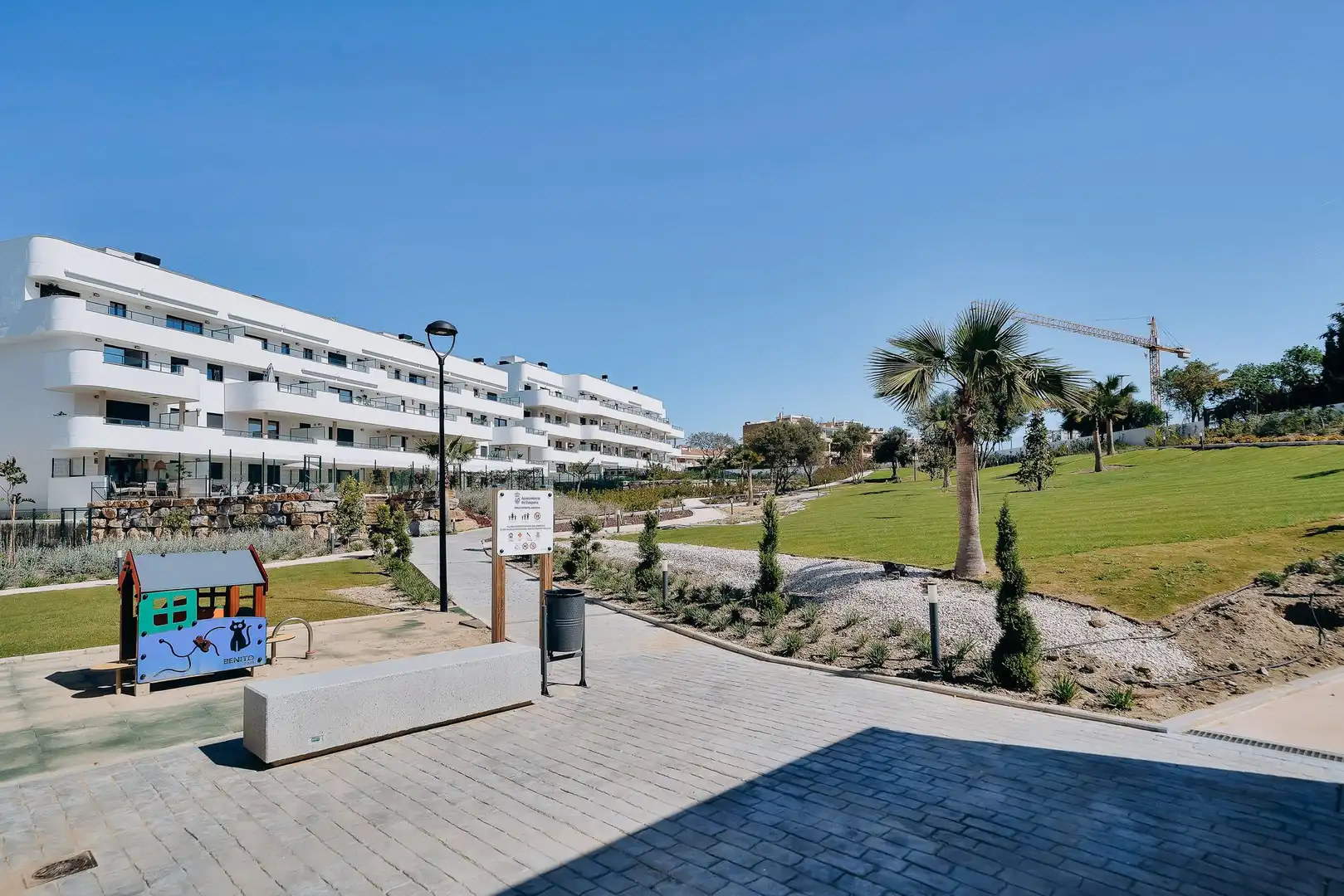 Vista exterior de Apartament en venda en Estepona amb Terrassa