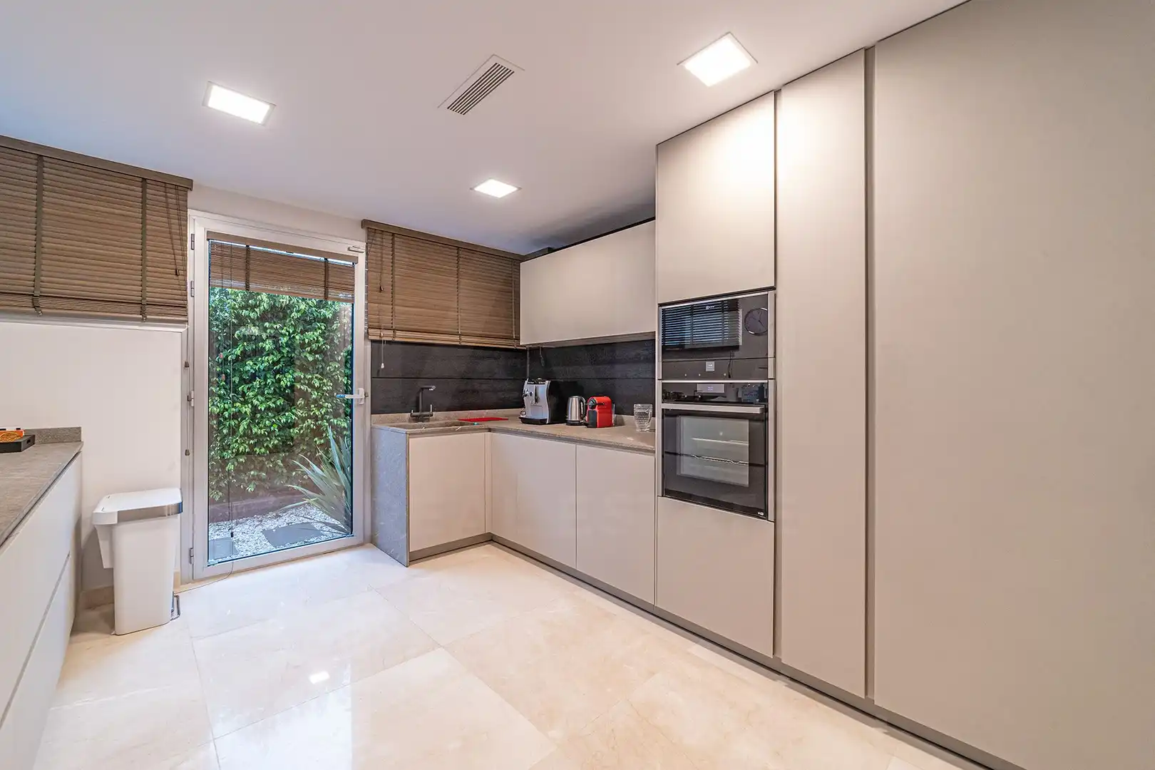 Haus mit Pool zum Verkauf in San Pedro de Alcántara, imagen 11