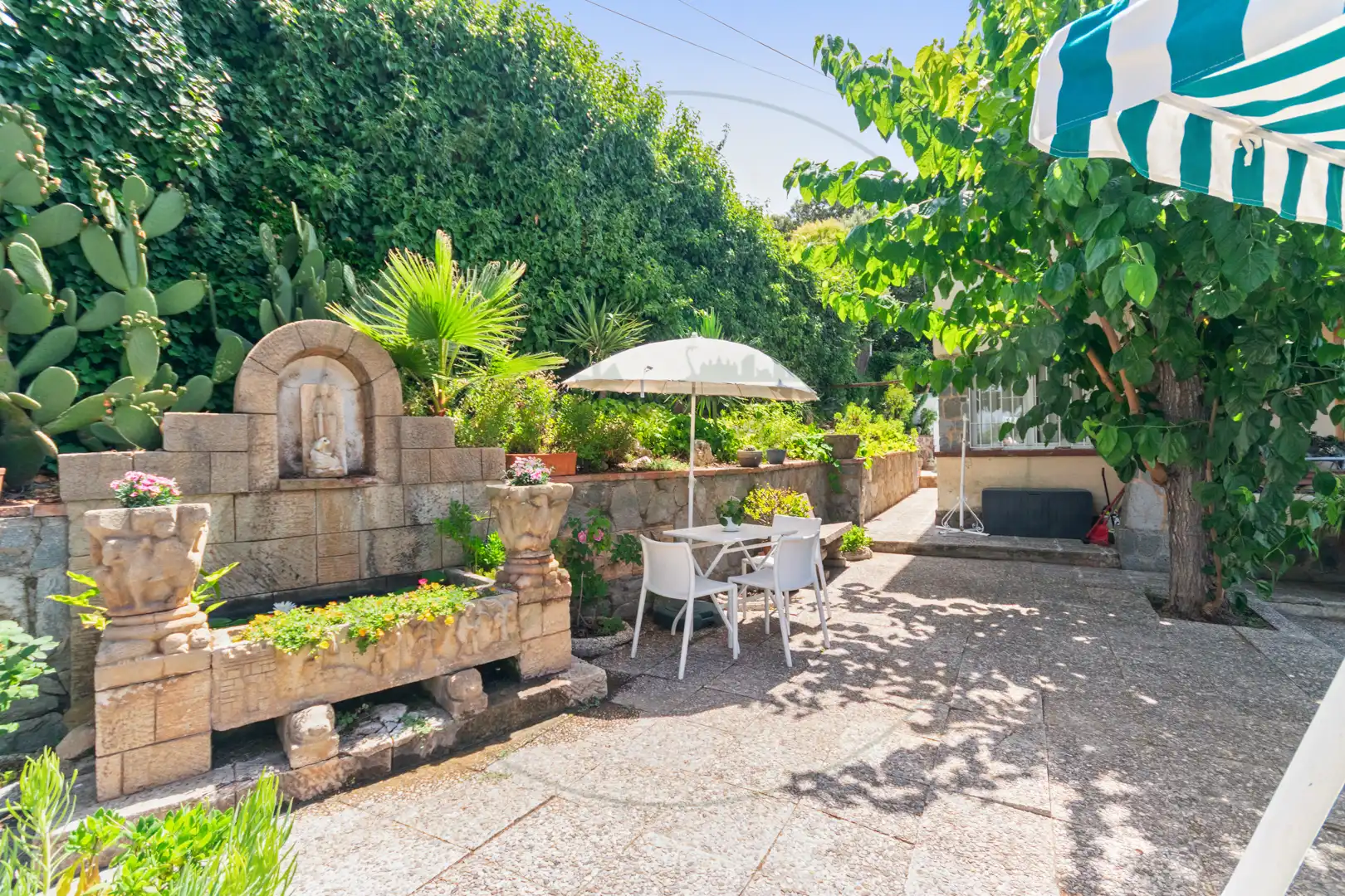 Garden of Houses for sale in Sant Cugat del Vallès  with Heating, Private garden and Parquet flooring