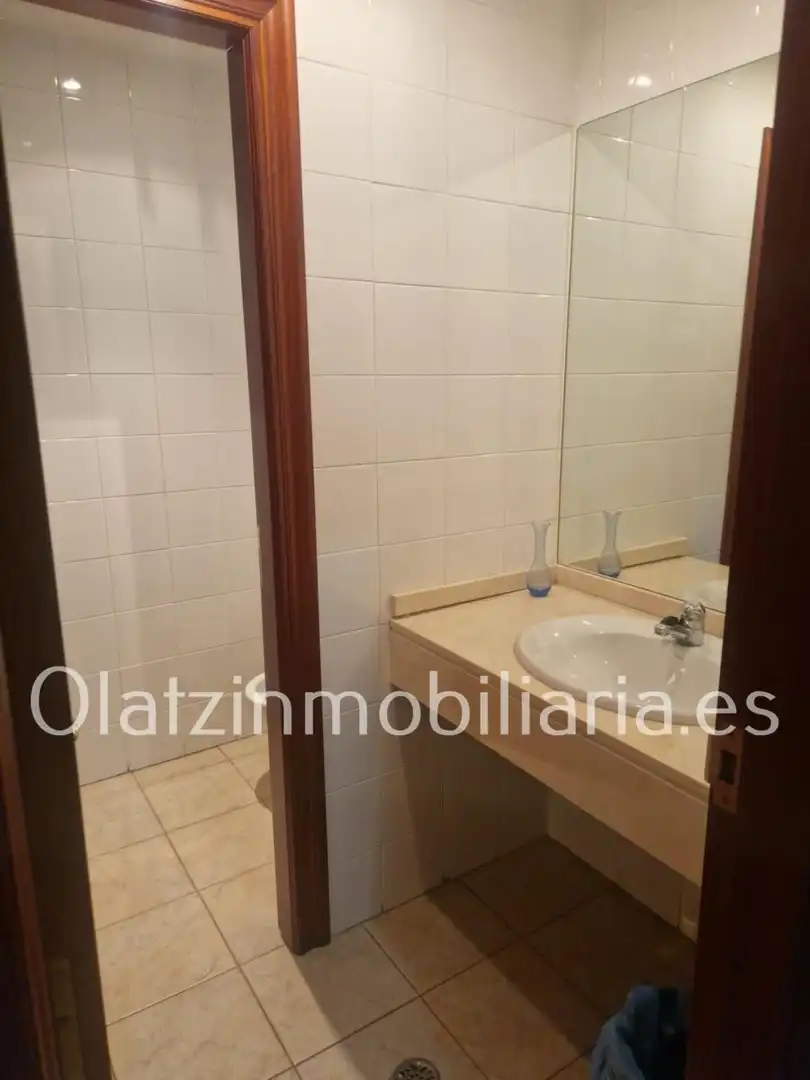 Baño de Oficina de alquiler en Balmaseda